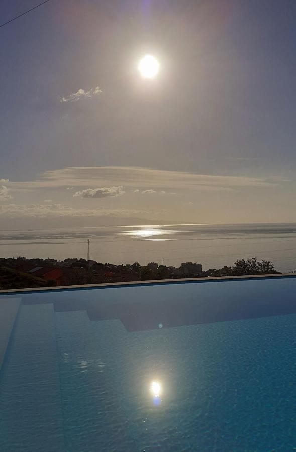 Villa Infinity ∞ サンタ・テレーザ・ディ・リーヴァ エクステリア 写真
